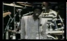 Souvenir-1988: Le spectacle époustouflant de Youssou Ndour dans un stade archicomble à Buenos Aires