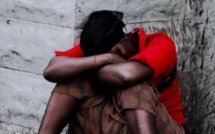  Vidéo: Les filles ont un gros problème. Et cette fille en est la parfaite illustration! 