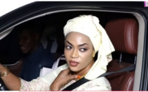 Au volant de son V8, Sokhna Aida Diallo effectue une visite surprise à Médinatoul Salam (Vidéo)