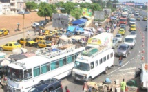 Grève des transporteurs: L'UNSAS soutient les routiers et dénonce l'"attitude irresponsable" du Gouvernement