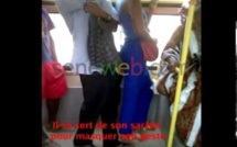[Vidéo] Cet homme est pris en flagrant délit dans un Bus Dakar Dem Dik entrain de se frotter sur une fille. 