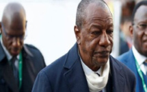Guinée: L’ancien président Apha Condé en route vers les Emirats Arabes Unis