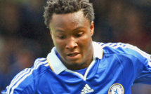 Un fan de Chelsea tatoue le nom de Mikel Obi sur ses fesses