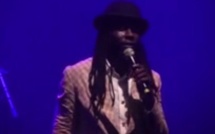 Vidéo: Faada Freddy imite à la perfection la voix de Youssou N’dour. Regardez
