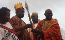 Insolite : Regardez,Gris Bordeaux et Tapha Guèye, avec les éléments du Gmi  après la victoire de Papa Sow