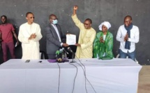 Abdoul Aziz Guèye, le Maire de Ouakam, rejoint le président de la République, M. Macky Sall
