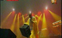 Video: Prestation de Ouzin Keita et sa valise au Zénith