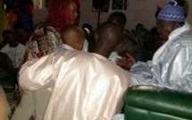 Aïda Angélique Sall de Dash recueillant les prières de Cheikh Béthio