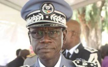 La douane activée pour bloquer le livre de Ndaw