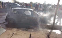  ( Exclusivité Vidéo ) Ce véhicule, pris en location par des jeunes, a pris feu sur la Vdn