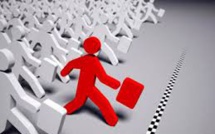 Leral/Job :  Un technicien en maintenance  informatique  cherche emploi