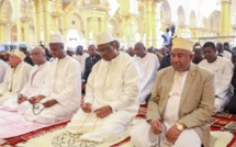 En visite au Sénégal : Azali Assoumani, le président comorien et le Chef de l’Etat Macky Sall, ont prié à la Grande mosquée Massalikoul Djinane