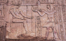 Ils découvrent un temple pharaonique sous leur maison