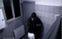 Blague du matin dans un laboratoire