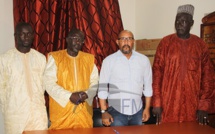 Vidéo – Signature contrat Eumeu Séne-Balla Gaye 2 avec Gfm-Entertainment