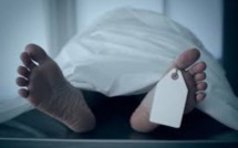 Un émigré avale des comprimés et meurt