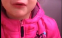 Vidéo - Une petite fille de 6 ans, prise en flagrant délit de chapardage, fait le buzz