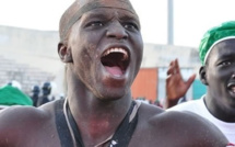 [Vidéo] Diène Diouf Kaïré bat Boy Baol Regardez