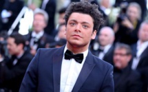 KEV ADAMS ÉVOQUE SON PREMIER BAISER : "APRÈS ÇA ELLE M'A JETÉ"