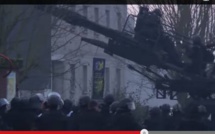 Attentat contre "Charlie Hebdo"-Les images chocs de l'assaut du Gign contre les frères Koachi à Dammartin-en-Goële (Vidéo)