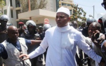 Acculé par Antoine Diome, Omar Samb se fâche : "C'est vraiment bizarre votre démarche, je ne suis pas un prévenu"