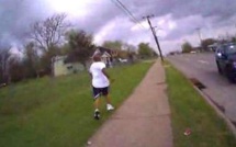 Un policier abat un homme noir "par erreur" aux USA