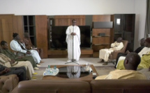 Rencontre pleine d'émotions entre Youssou Ndour et le comité d’organisation de la semaine du patrimoine de Serigne Touba