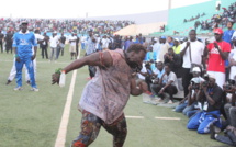 Vidéo - 2e journée Tournoi TNT: Ama Baldé se débarasse de Tapha Tine