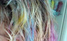 Leurs cheveux restent multicolores après un Color Run