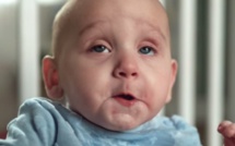 L'instant mignon : des bébés filmés en train de faire caca au ralenti (vidéo)