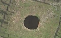 Un énorme trou de cinq mètres de large réapparaît en Floride
