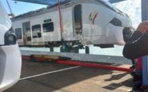 Photos / Phase 2 du Ter de Dakar : Le chargement des rames supplémentaires, effectué