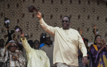 Départ précipité, retour prématuré sur la scène politique : Un lot de questions autour de la stratégie imprécise de Macky Sall
