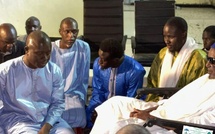 Cheikh Issa Sall chez le Khalife de Darou Mousty: Un moment de recueillement et de bénédictions !