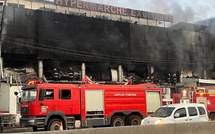 Violent incendie à l’hypermarché Exclusive : Les quartiers environnants plongés dans le noir