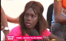 Vidéo : « C’est à l’âge de 15 ans que je suis tombée enceinte de mon copain, on s’aime et on exprime notre amour »