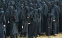 Une femme en burqa fait des révélations et demande aux Sénégalais de …