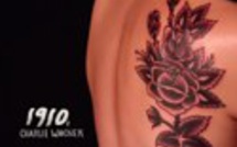 Cette femme s’est tatoué tout le corps pour illustrer 100 ans de tatouages