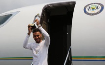 Meilleur Joueur Africain de l’année 2015: Pierre-Emerick Aubameyang accueilli au Gabon par une foule en liesse