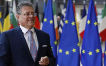 Droits de douane: l'UE répond à Donald Trump qui enfonce le clou