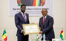 Diplomatie ouest-africaine : Le Président Bassirou Diomaye Faye décoré de la médaille Amílcar Cabral en Guinée-Bissau