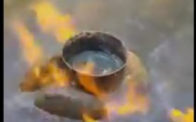 Vidéo - Étrange ce feu ! Regardez