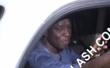 Vidéo-Thione Seck entrant dans sa demeure après sa libération. Regardez l’accueil chaleureux