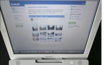 Son violeur, actuellement en prison, lui demande d'être son ami sur facebook