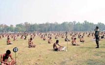Tous en slip pour éviter la tricherie lors d'un examen de l'armée en Inde