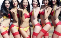 Au Vietnam, les hôtesses de l’air sont plus que sexy