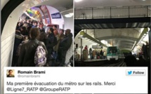 C’était le bordel dans le métro à Paris alors les gens ont marché sur les rails