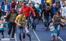 Ces enfants arrivent en pleurs à la ligne d’arrivée. Car ce que font leurs parents est scandaleux!