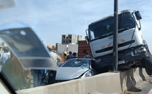 Drame sur l’autoroute à péage : Comment un camion fou a provoqué un accident fatal, faisant cinq victimes