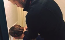 La fiancée de cet homme grossit car elle est enceinte. Ce qu’il lui répond a troublé des dizaines de milliers d’internautes!